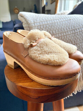 No. 6 Store No.6 Dakota Shearling Clog on Mid Heel Brown & Cream